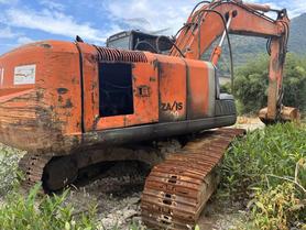 Buy Hitachi EX200-3 Used Excavator / 6 Buy Hitachi EX200-3 Used Excavator / 6