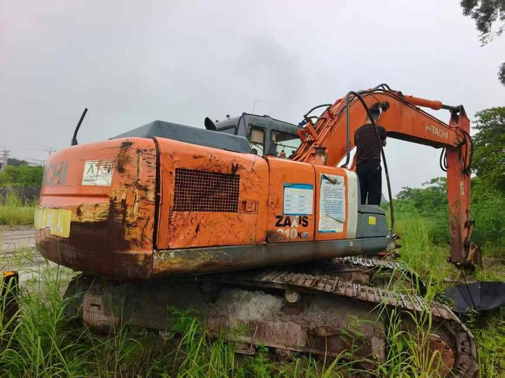 Buy Hitachi ZX210-3G Used Excavator / 1