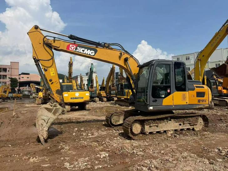 Buy XCMG XE135B Used Excavator / 1