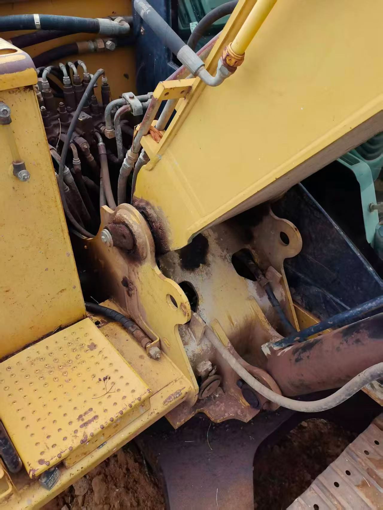 Buy Caterpillar 307B Used Excavator / 5 Buy Caterpillar 307B Used Excavator / 5