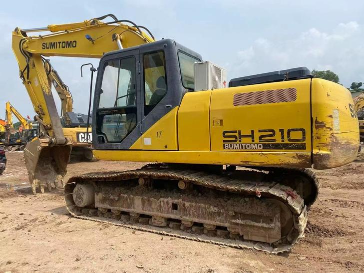 Buy Sumitomo SH200A5 Used Excavator / 1