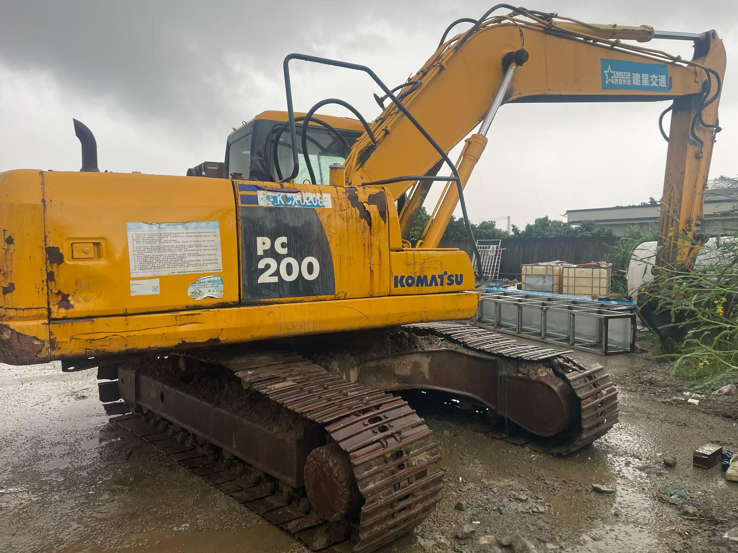 Buy Komatsu PC200-7 Used Excavator / 5
