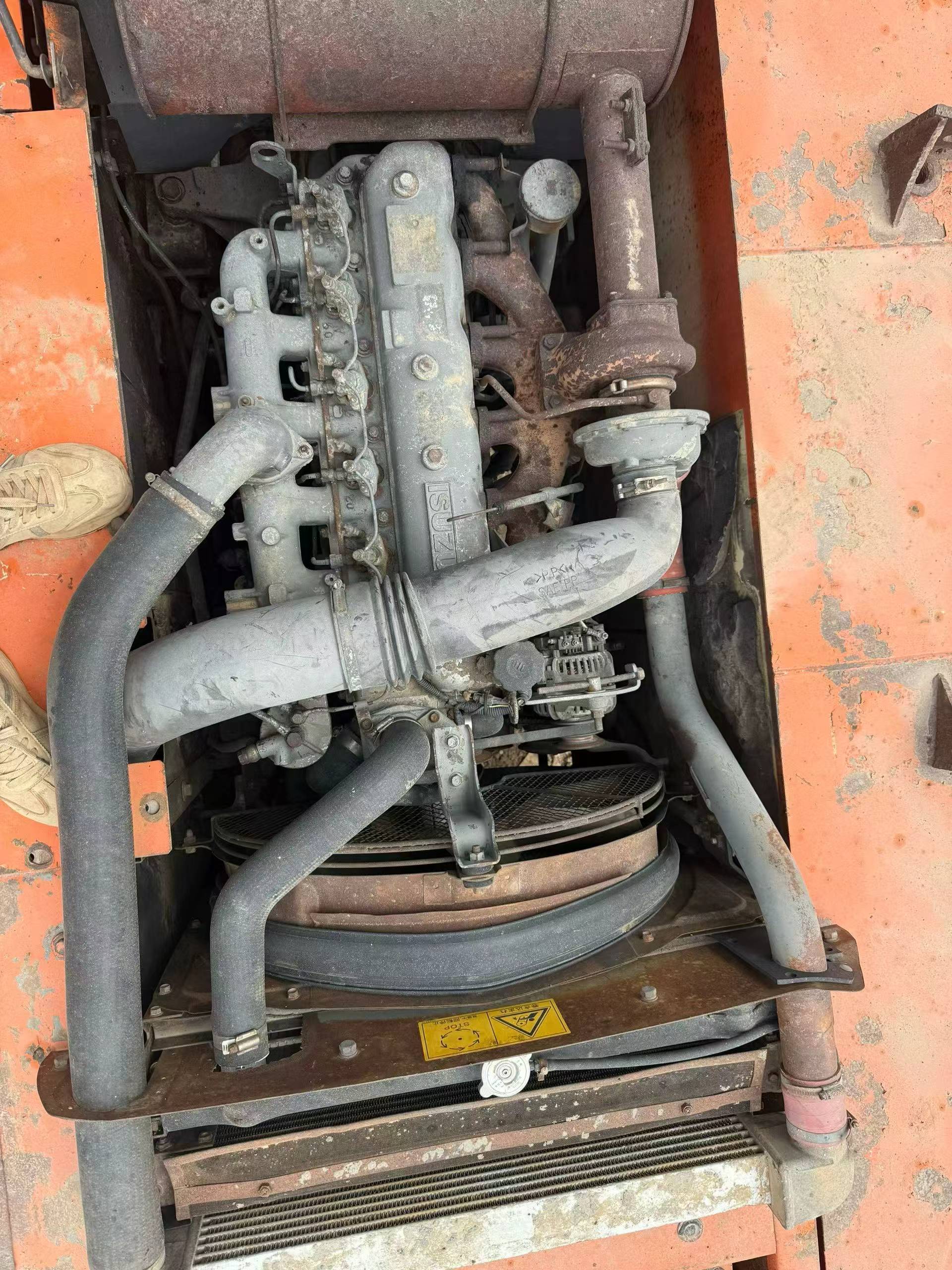 Buy Hitachi ZX200-6 Used Excavator / 4 Buy Hitachi ZX200-6 Used Excavator / 4