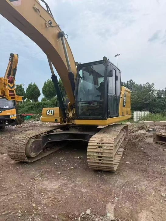 Buy Caterpillar 323 Used Excavator / 1
