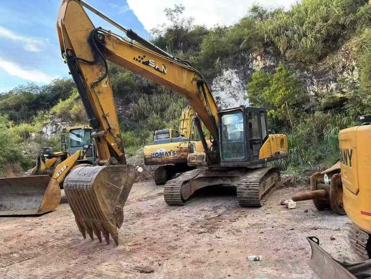 Buy Sany SY215C-8 Used Excavator / 1
