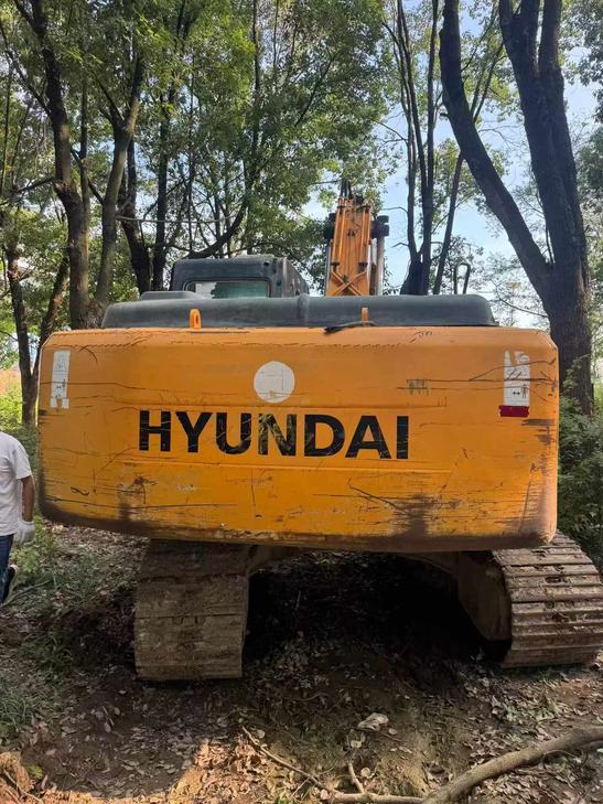 Buy Hyundai R215-7 Used Excavator / 1