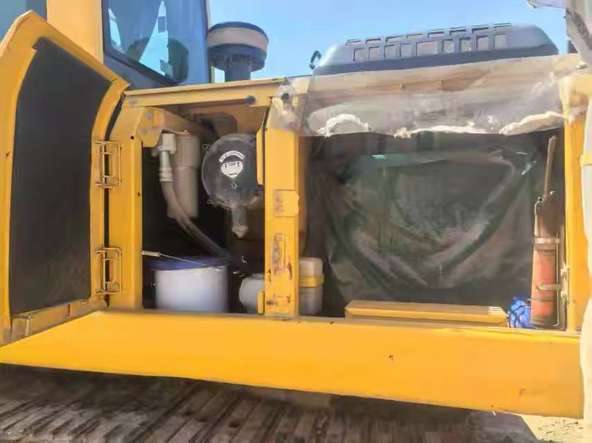 Buy Komatsu PC200 Used Excavator / 4 Buy Komatsu PC200 Used Excavator / 4