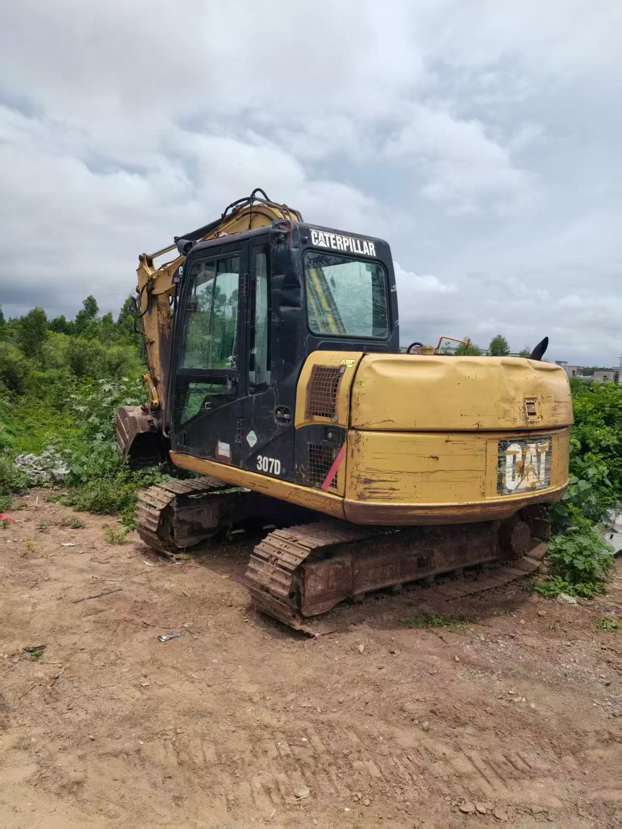 Buy Caterpillar 307B Used Excavator / 1