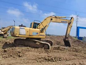 Buy Komatsu PC220 Used Excavator / 2 Buy Komatsu PC220 Used Excavator / 2