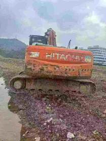 Buy Hitachi EX200-3 Used Excavator / 4 Buy Hitachi EX200-3 Used Excavator / 4