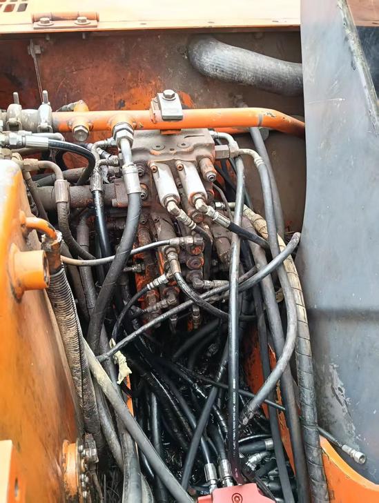 Buy Hitachi ZX60 Used Excavator / 1