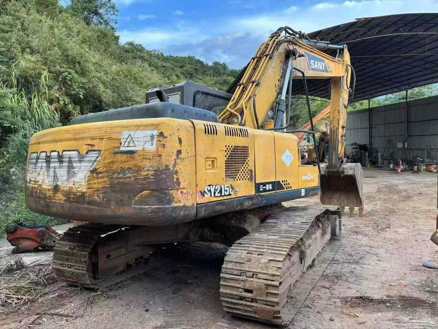 Buy Sany SY215C-8 Used Excavator / 2 Buy Sany SY215C-8 Used Excavator / 2