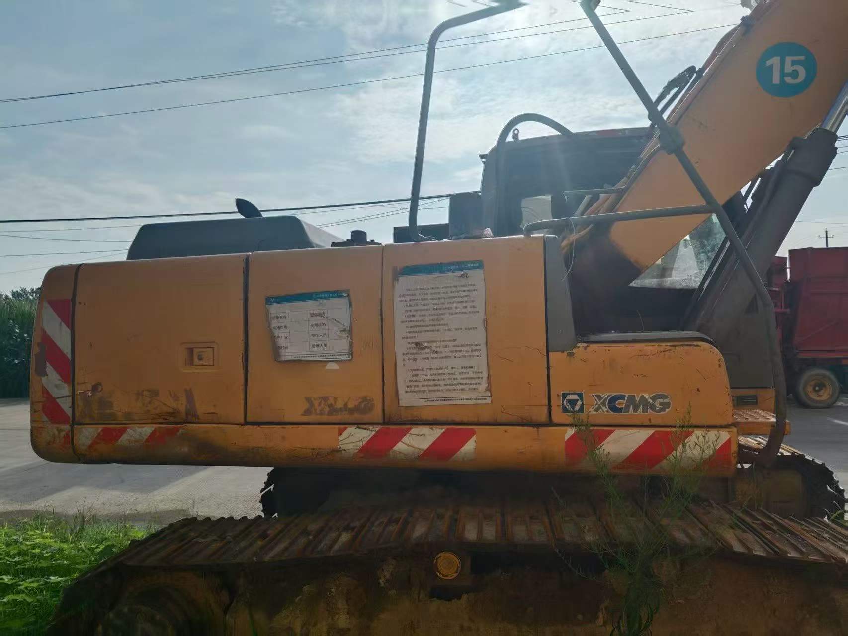 Buy XCMG XE215 Used Excavator / 2 Buy XCMG XE215 Used Excavator / 2