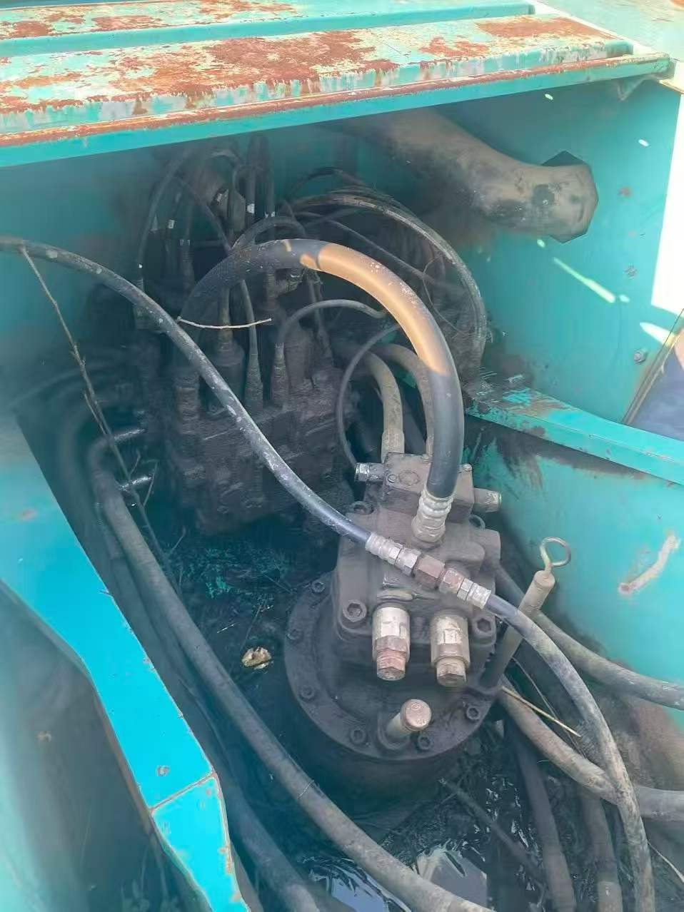 Buy Kobelco SK210 Used Excavator / 1
