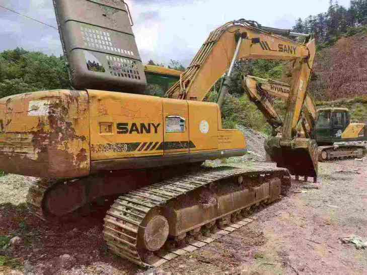 Buy Sany SY215C-8 Used Excavator / 1