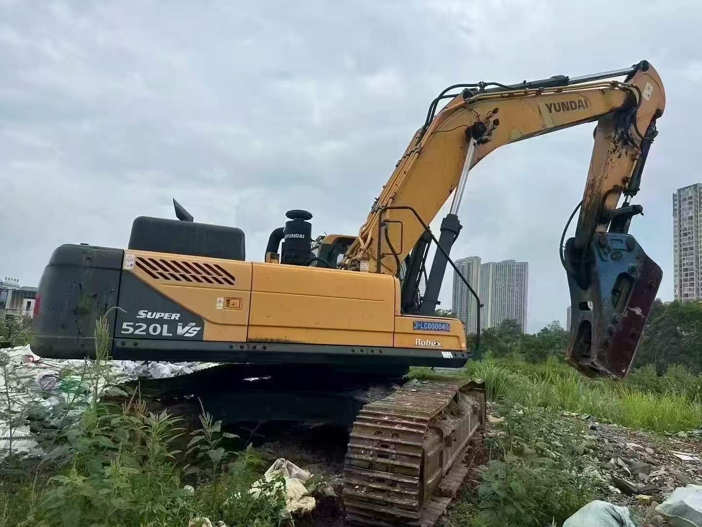 Buy Hyundai R485LVS Used Excavator / 2