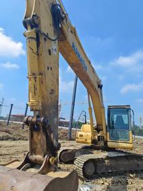 Buy Komatsu PC220 Used Excavator / 3 Buy Komatsu PC220 Used Excavator / 3