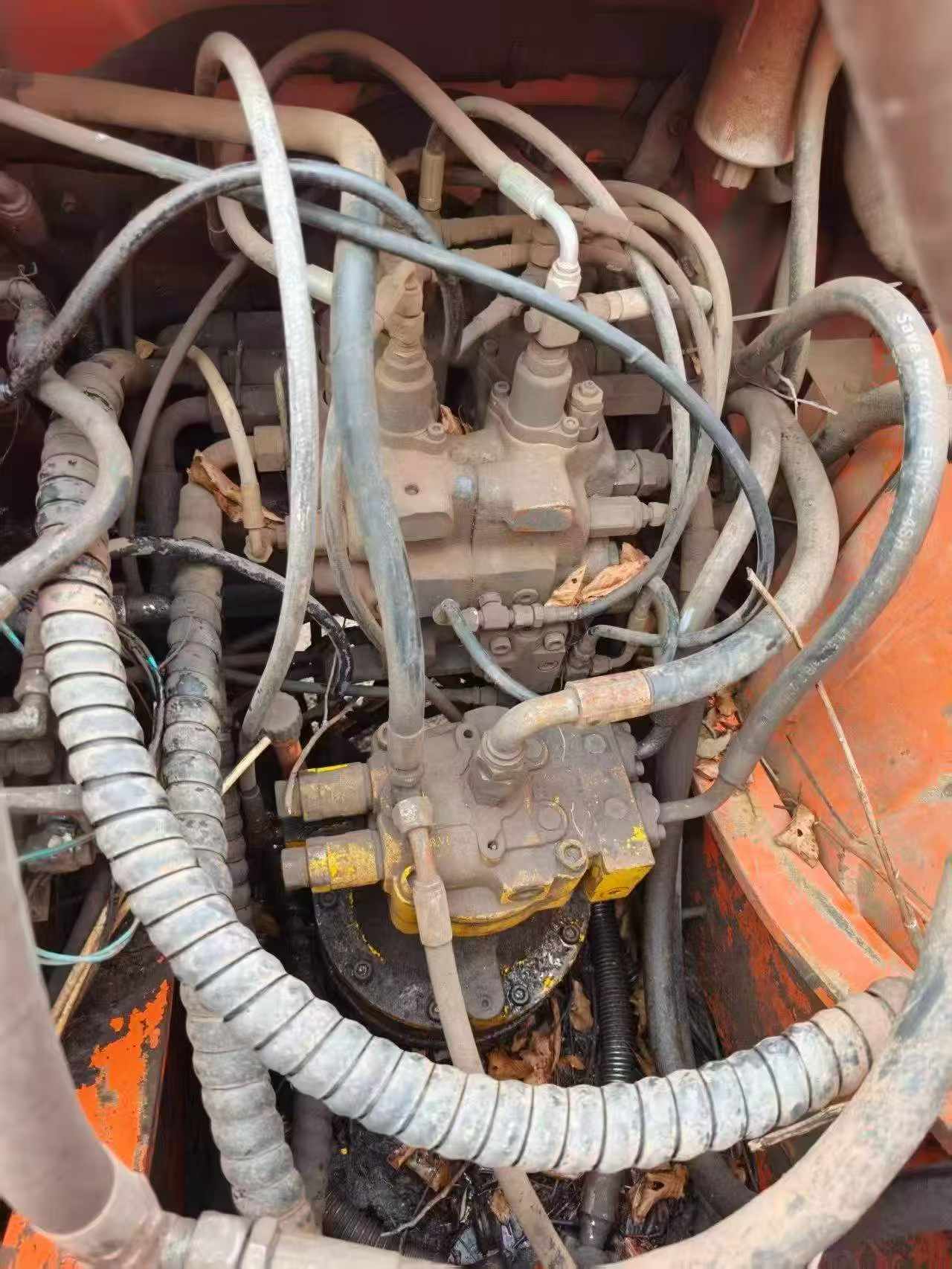 Buy Doosan DH150-7 Used Excavator / 4 Buy Doosan DH150-7 Used Excavator / 4