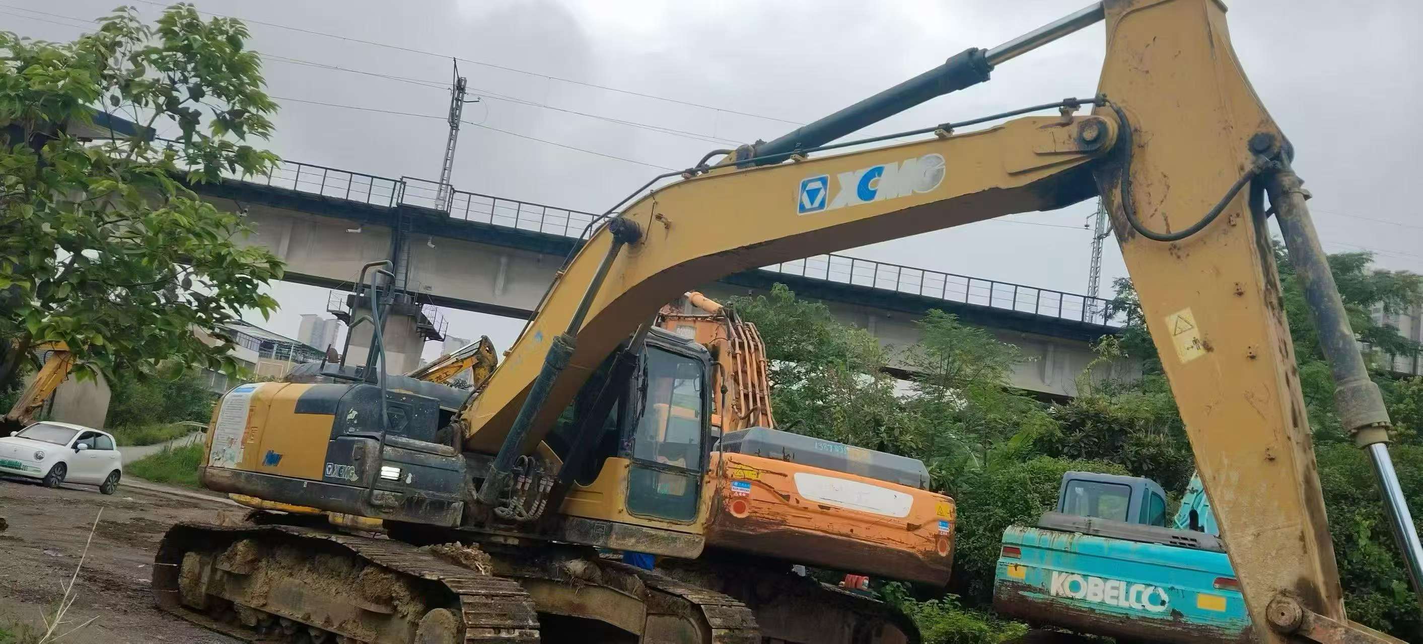 Buy XCMG XE215 Used Excavator / 3 Buy XCMG XE215 Used Excavator / 3