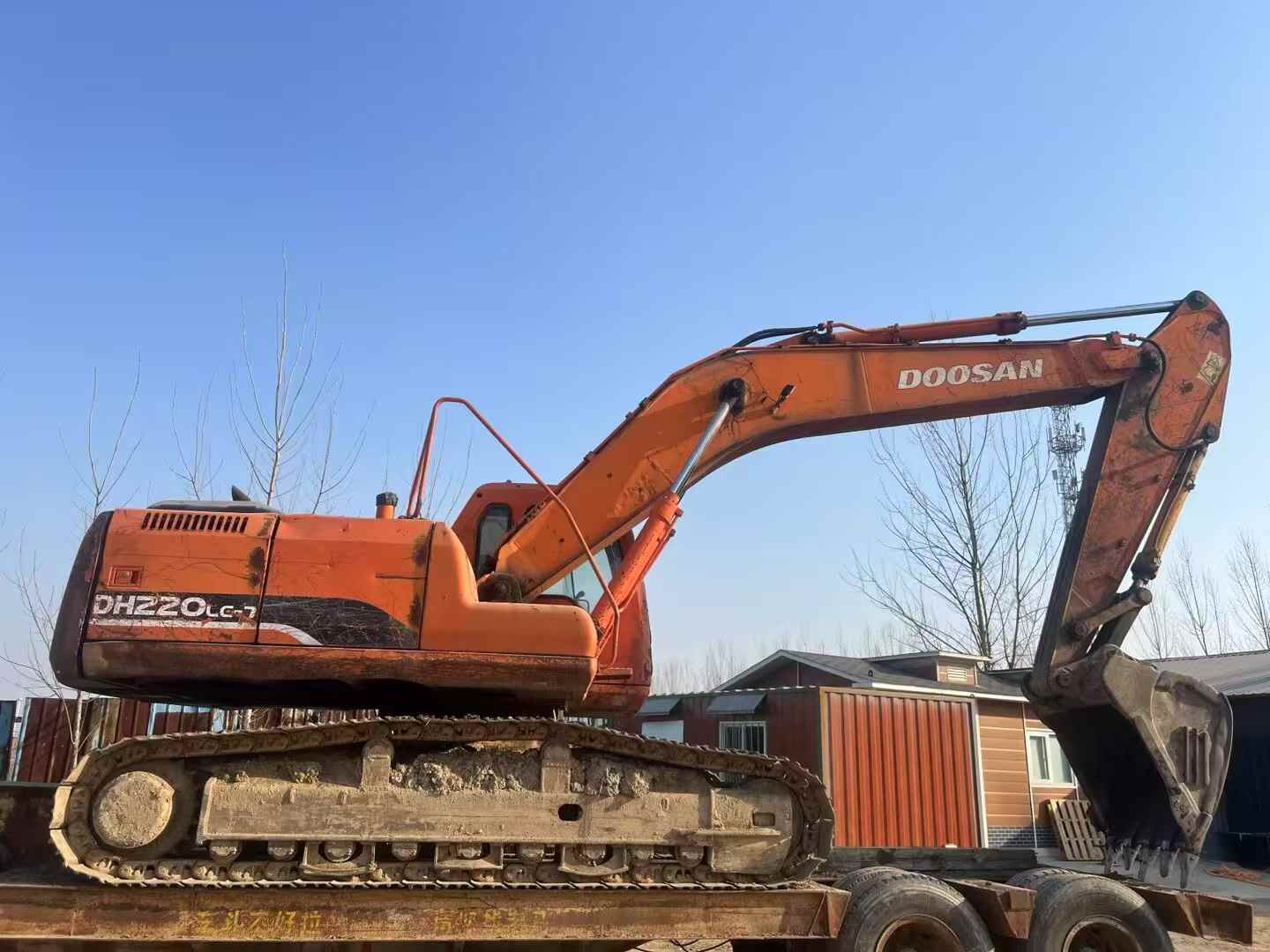 Buy Doosan DH220-7 Used Excavator / 3 Buy Doosan DH220-7 Used Excavator / 3