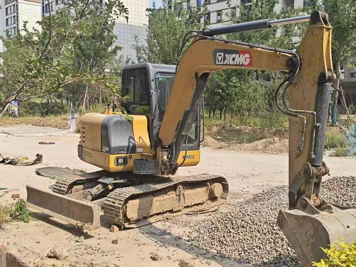 Buy XCMG XE60 Used Excavator / 1