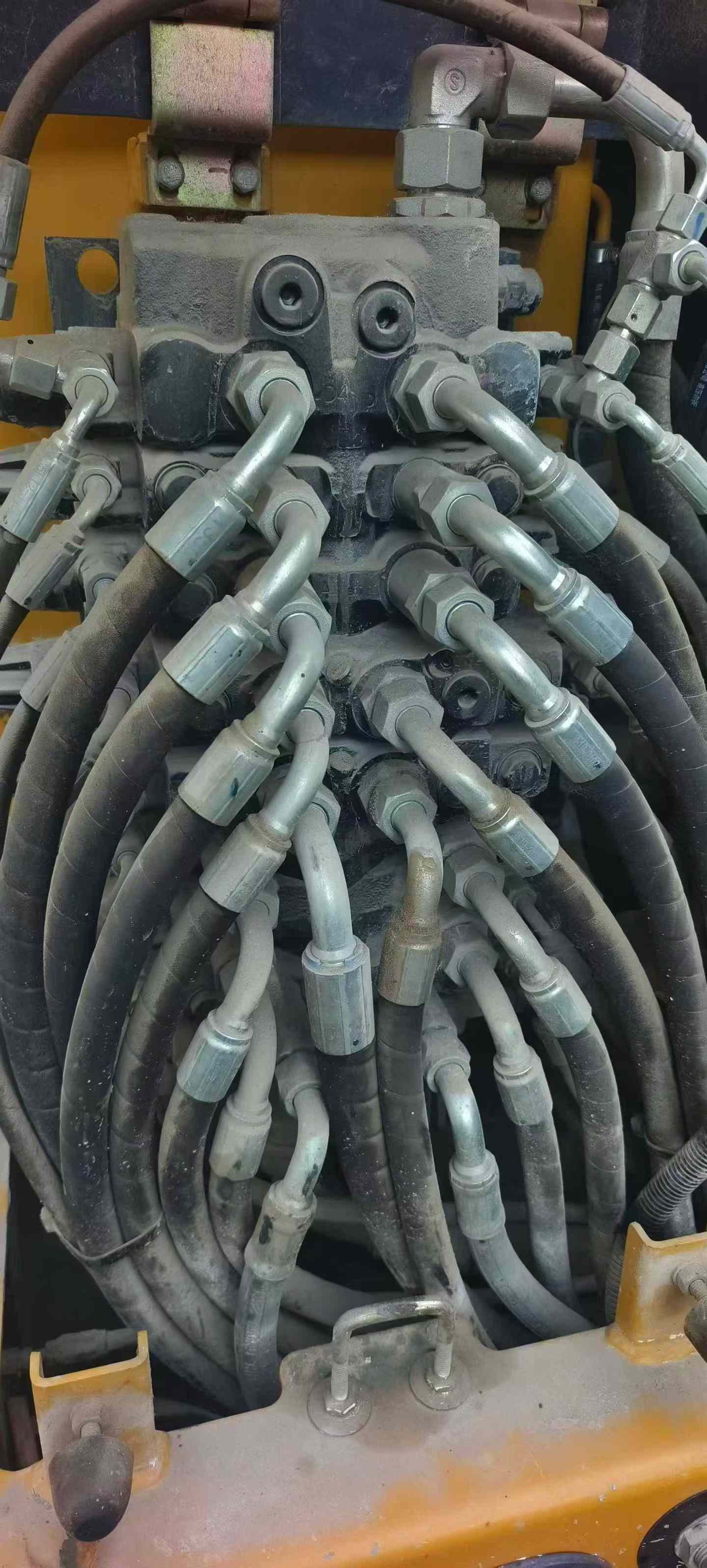 Buy XCMG XE60 Used Excavator / 4