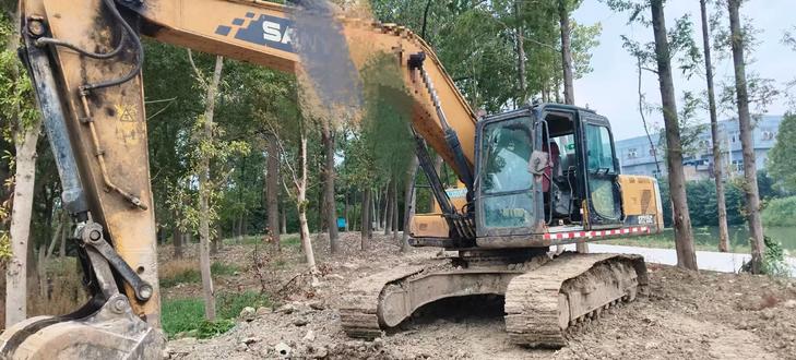 Buy Sany SY215C Used Excavator / 1