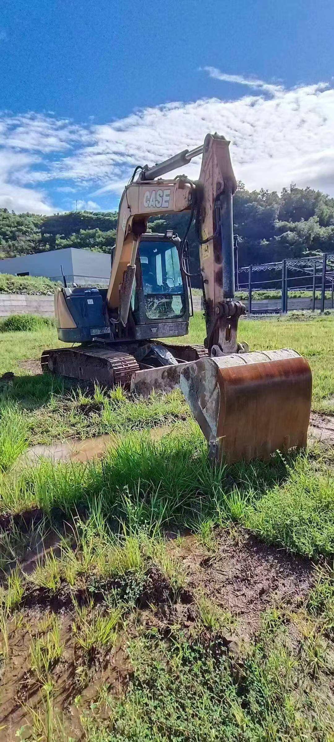 Buy Case Used Excavator / 2
