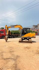 Buy XCMG XE75C Used Excavator / 7 Buy XCMG XE75C Used Excavator / 7