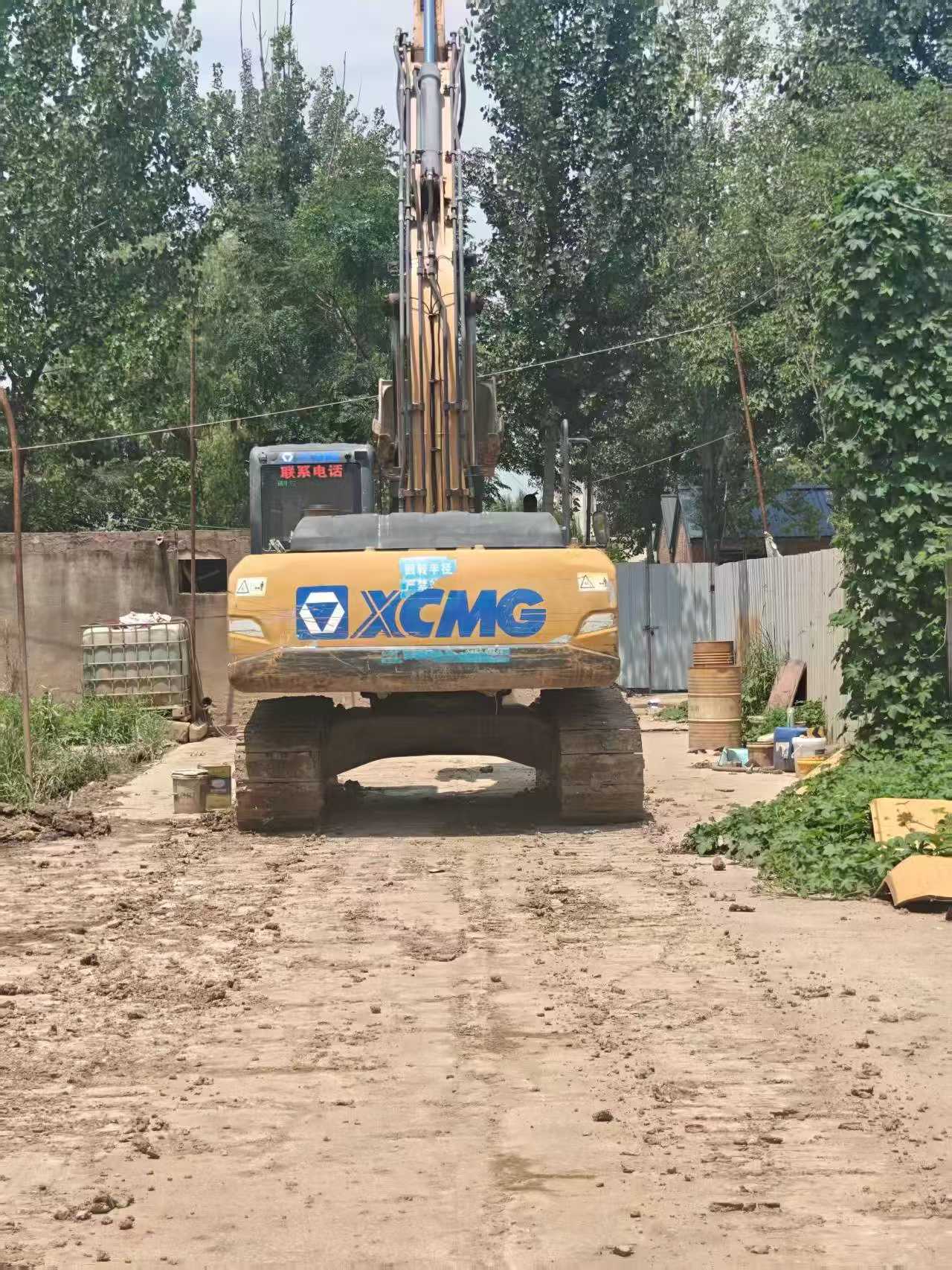 Buy XCMG XE215 Used Excavator / 2 Buy XCMG XE215 Used Excavator / 2