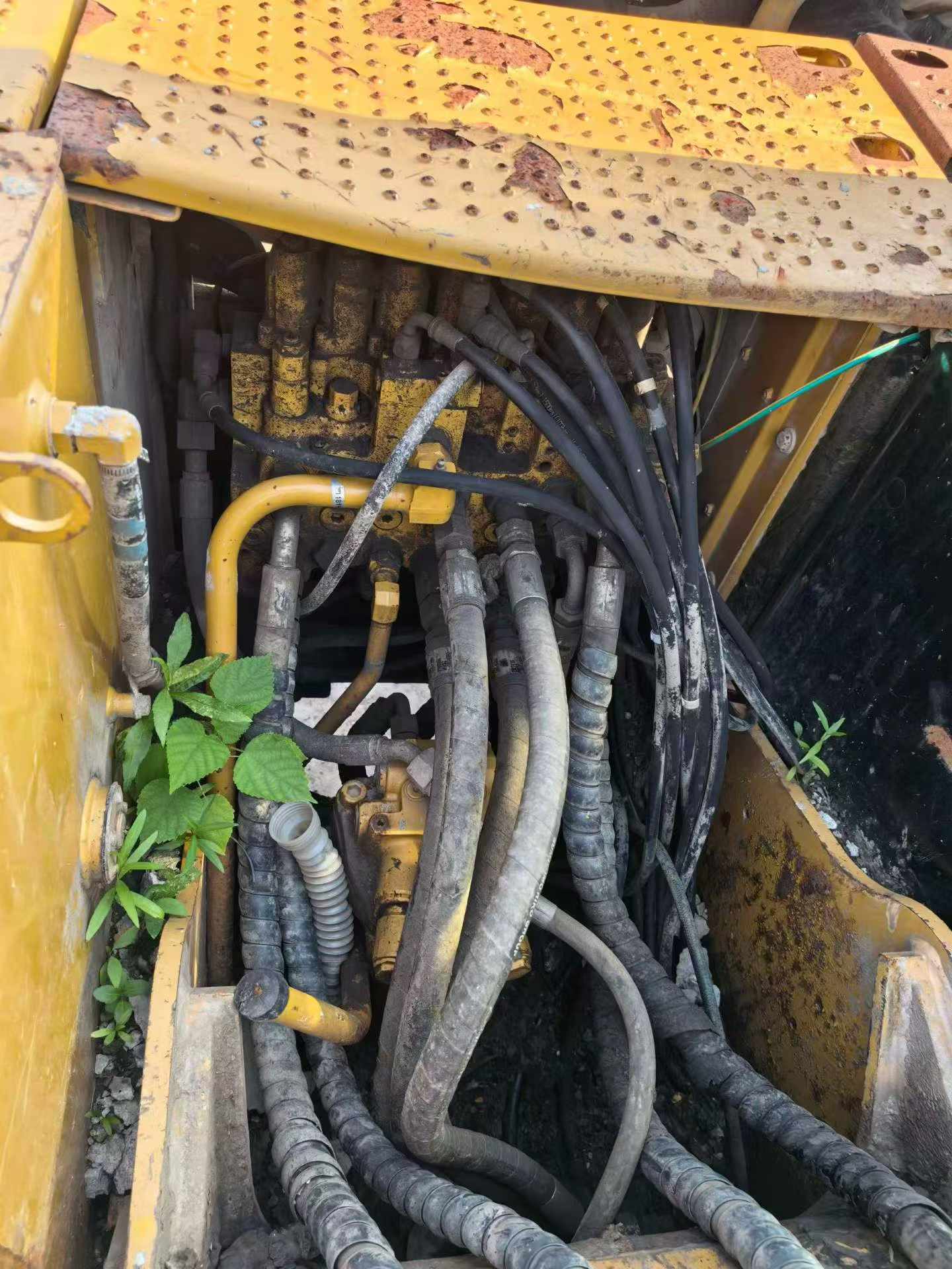 Buy Caterpillar 313D Used Excavator / 3 Buy Caterpillar 313D Used Excavator / 3