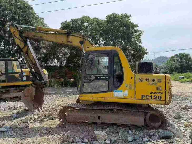 Buy Komatsu PC120-6 Used Excavator / 1
