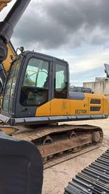 Buy XCMG XE270DK Used Excavator / 2 Buy XCMG XE270DK Used Excavator / 2