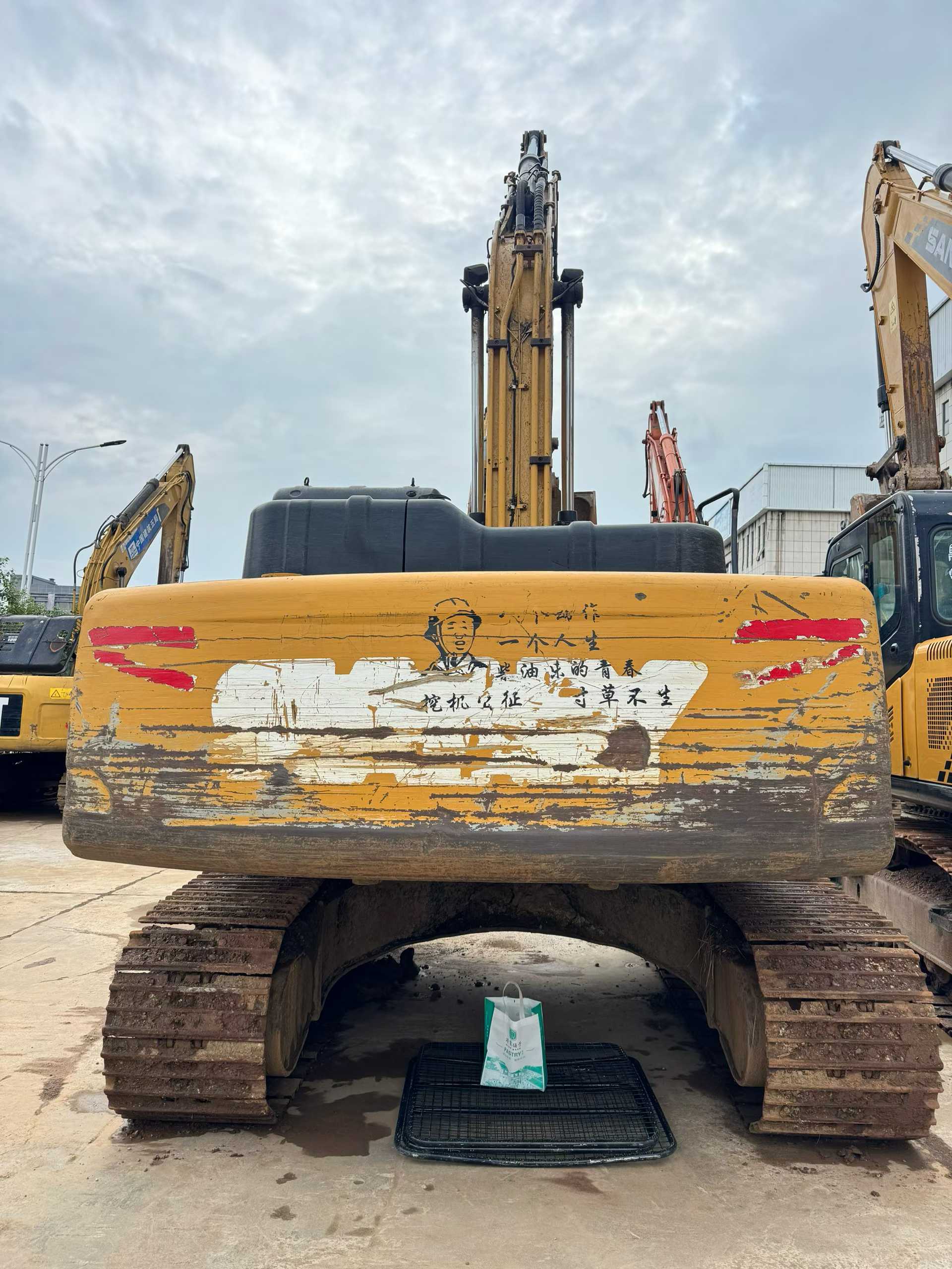 Buy Sany SY215C Used Excavator / 2 Buy Sany SY215C Used Excavator / 2