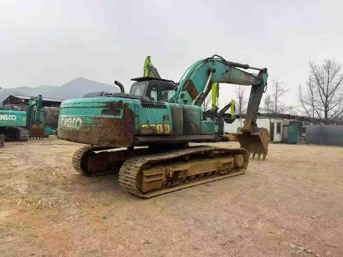 Buy Kobelco SK270D Used Excavator / 4