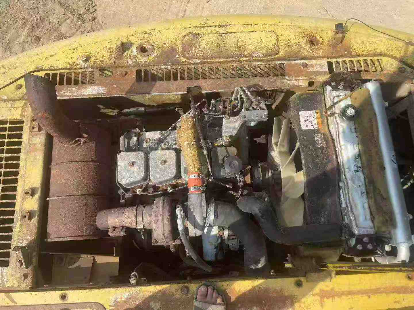 Buy Komatsu PC120-6 Used Excavator / 7 Buy Komatsu PC120-6 Used Excavator / 7