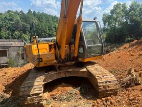 Buy Kato Used Excavator / 2 Buy Kato Used Excavator / 2
