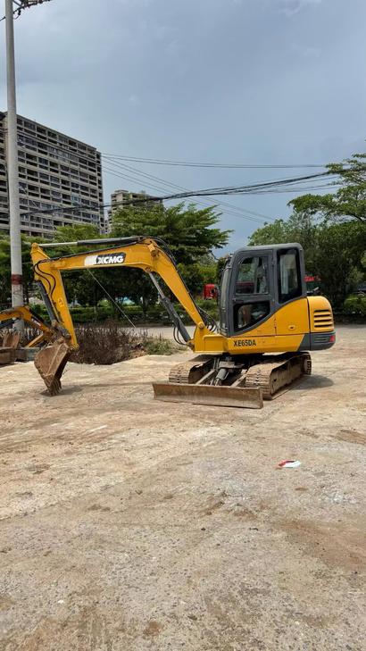 Buy XCMG XE60 Used Excavator / 1
