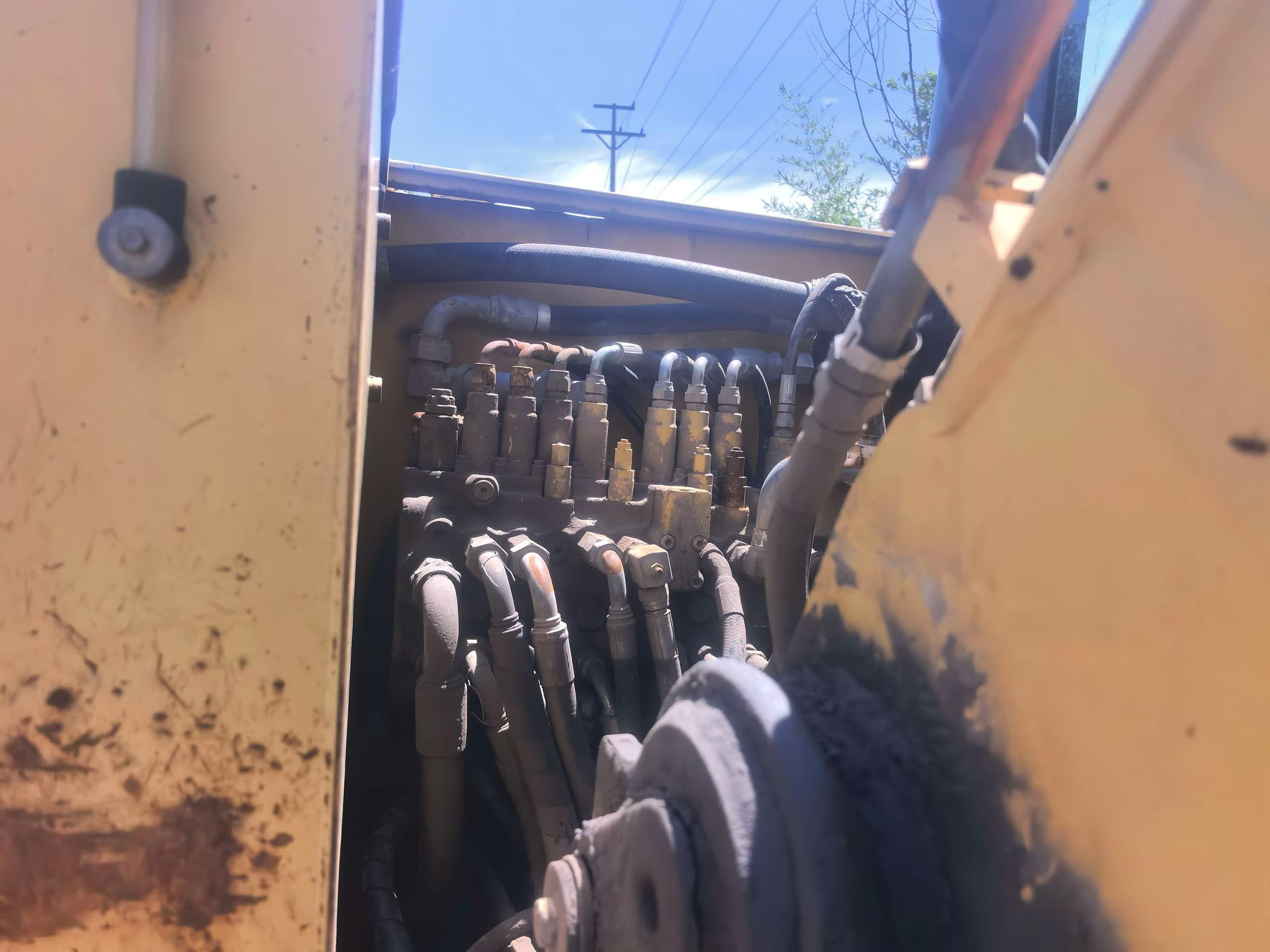 Buy Caterpillar 307B Used Excavator / 5