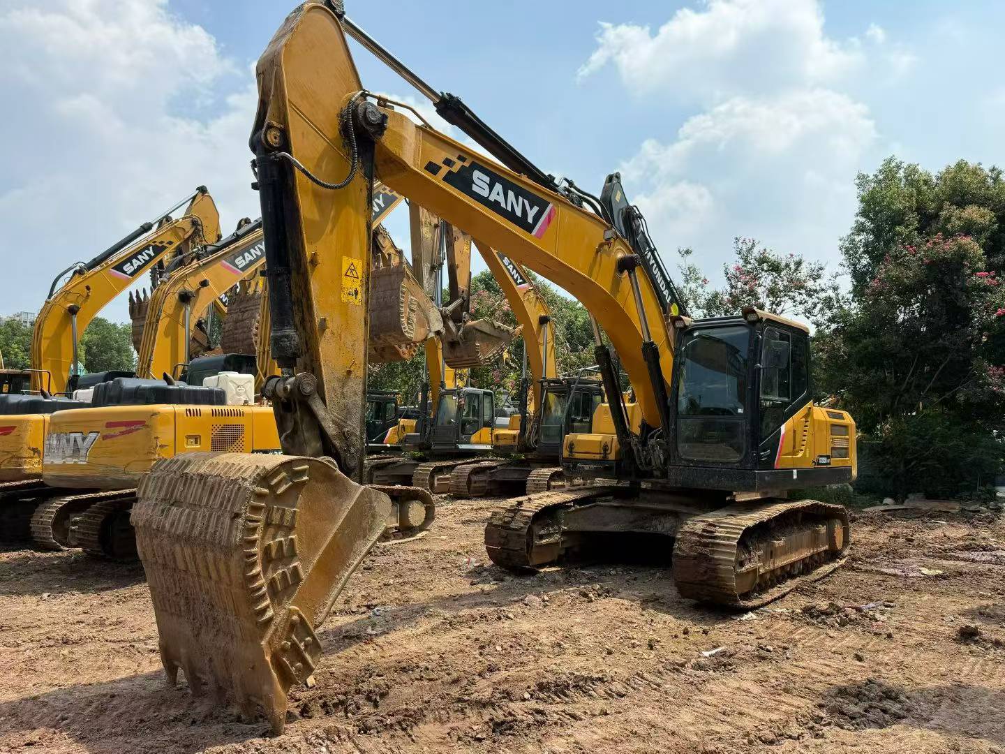 Buy Sany SY235C Used Excavator / 3