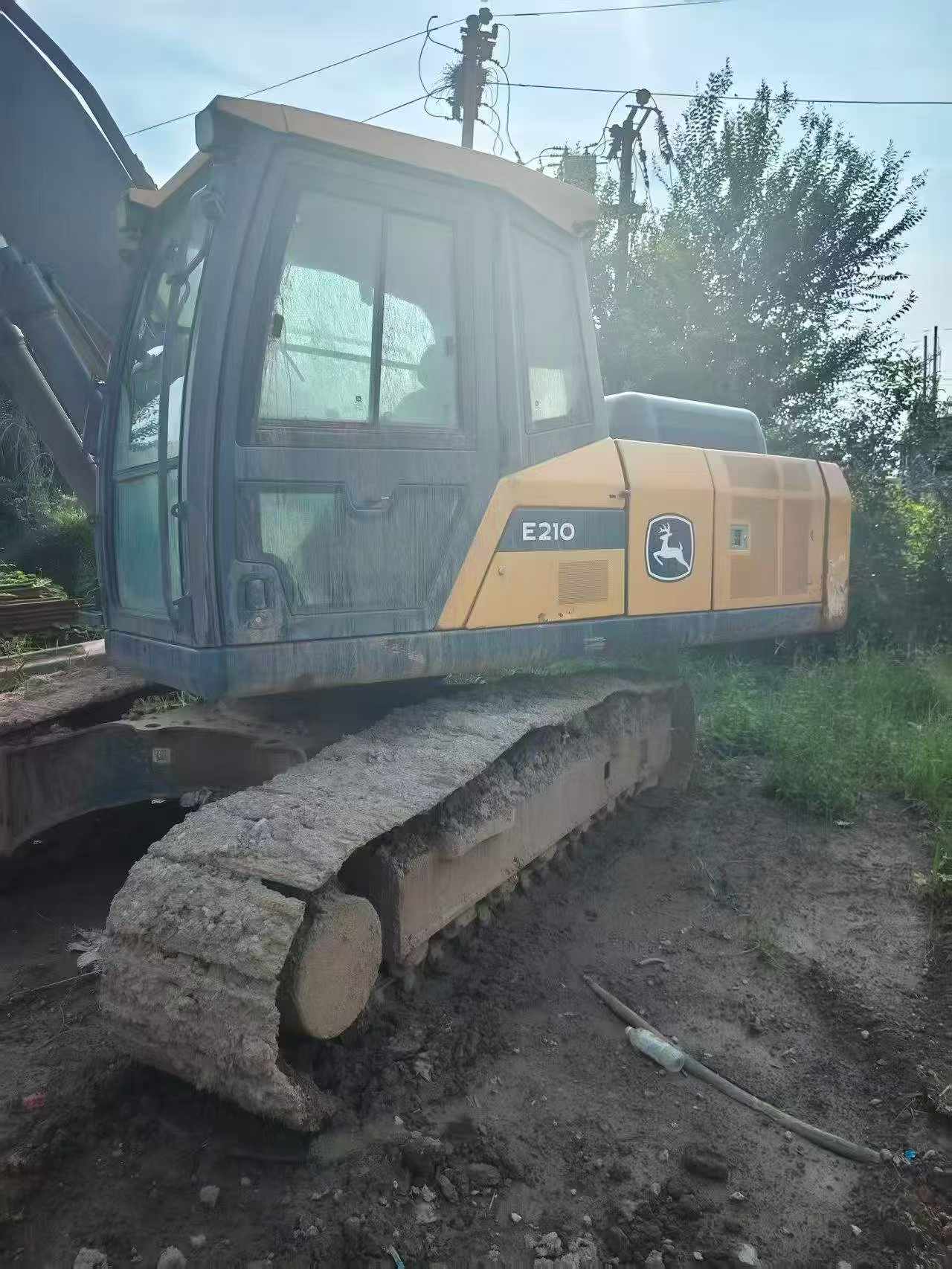 Buy JohnDeere E210 Used Excavator / 2 Buy JohnDeere E210 Used Excavator / 2