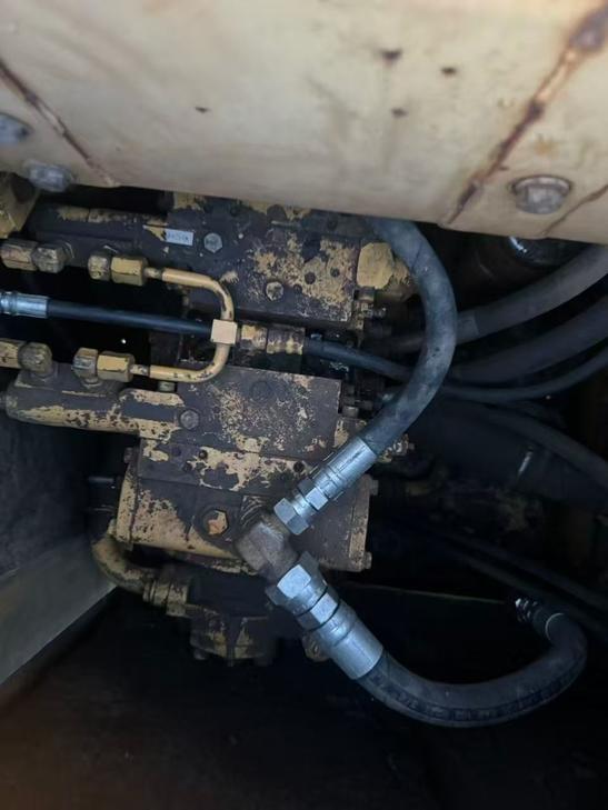Buy Komatsu PC60-6 Used Excavator / 1