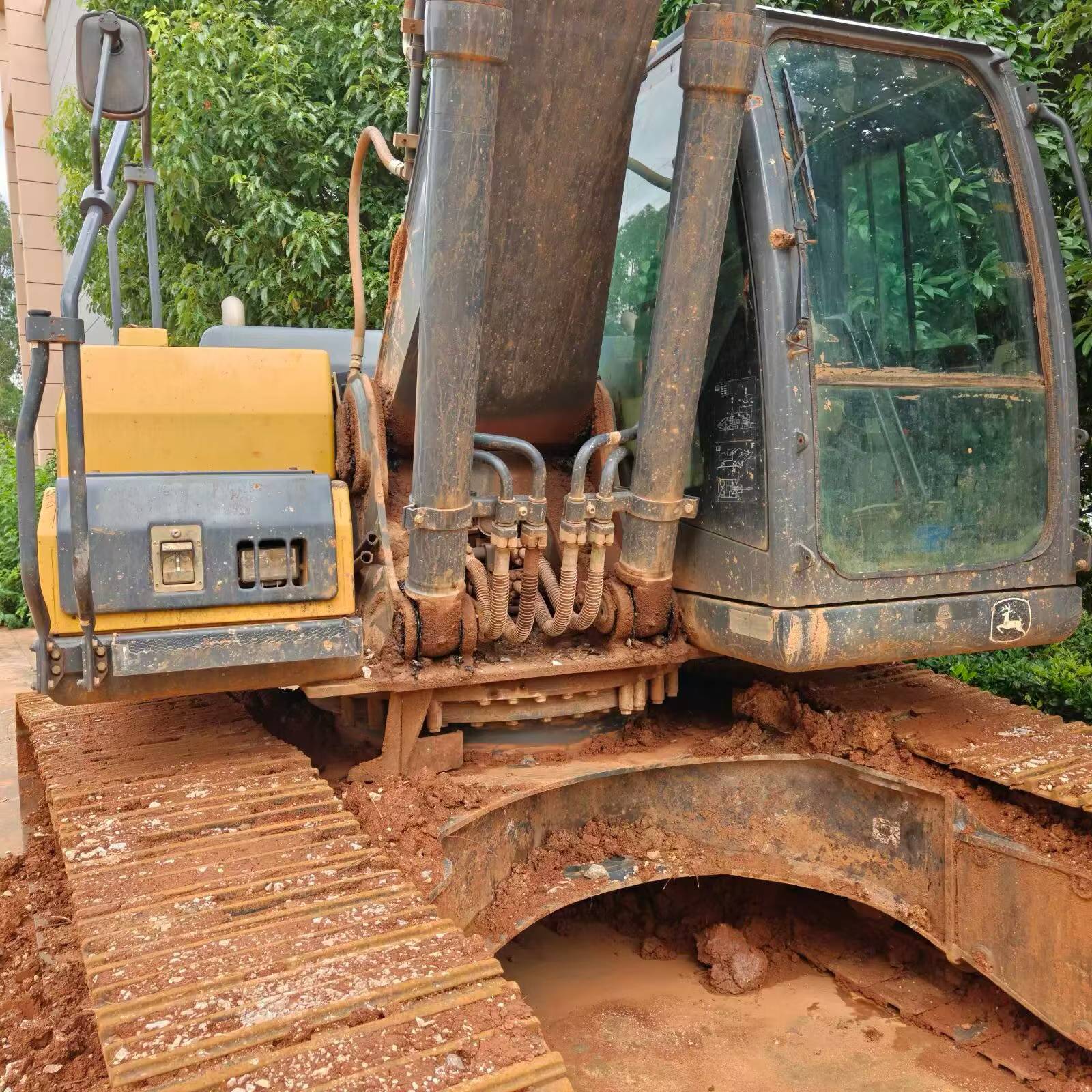 Buy JohnDeere E210 Used Excavator / 2 Buy JohnDeere E210 Used Excavator / 2