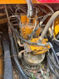 Buy Hyundai R215-7 Used Excavator / 4 Buy Hyundai R215-7 Used Excavator / 4