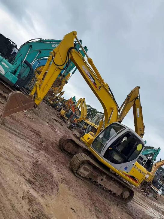 Buy Sumitomo SH120-3 Used Excavator / 1
