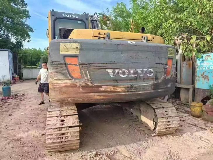 Buy Volvo Used Excavator / 1