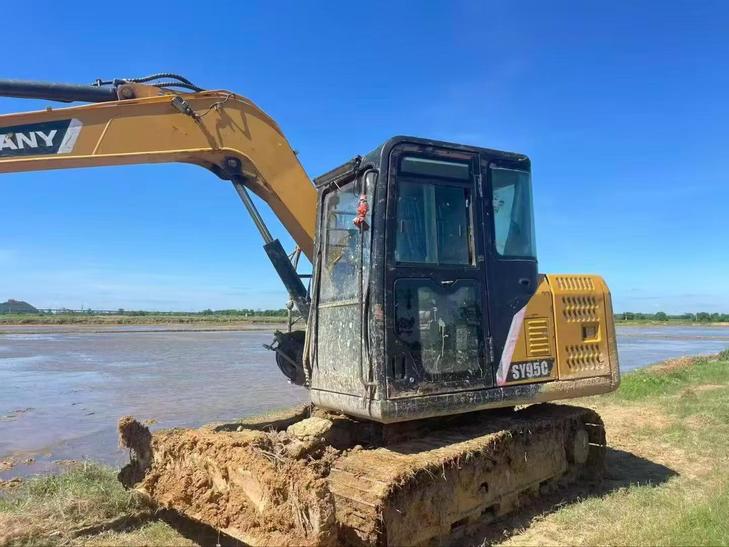Buy Sany SY75 Used Excavator / 1