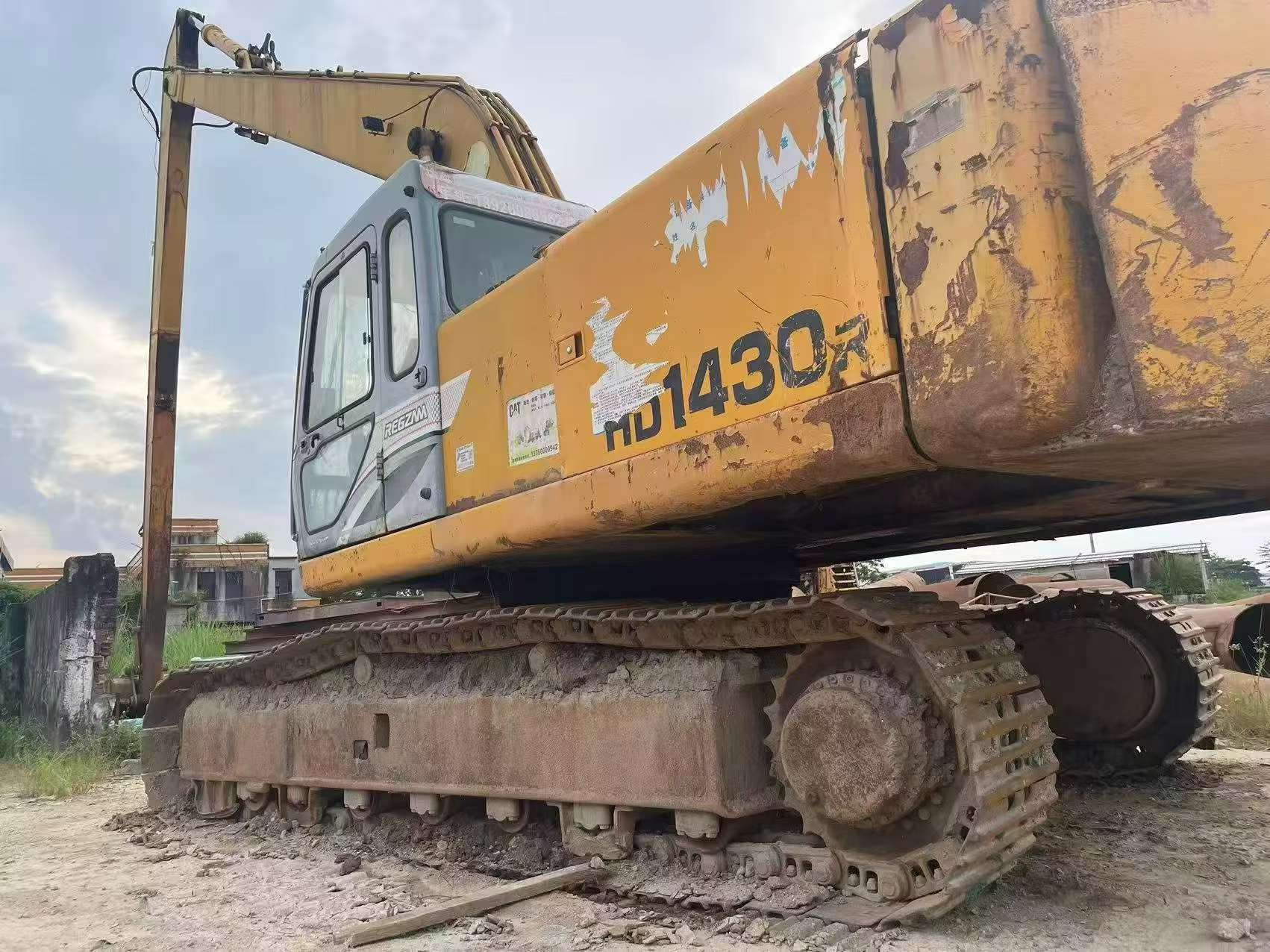 Buy Kato Used Excavator / 1