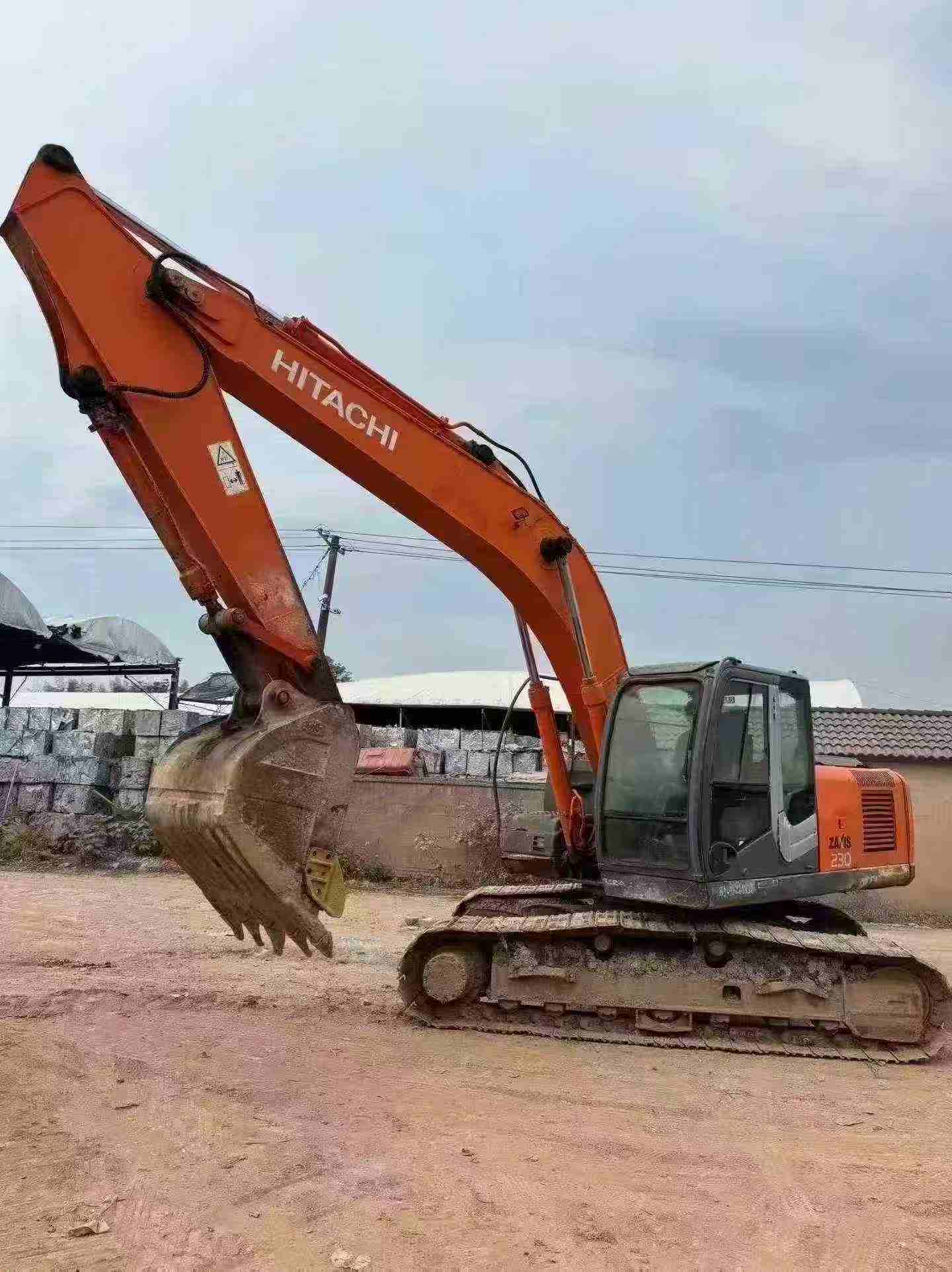 Buy Hitachi EX200-3 Used Excavator / 2 Buy Hitachi EX200-3 Used Excavator / 2