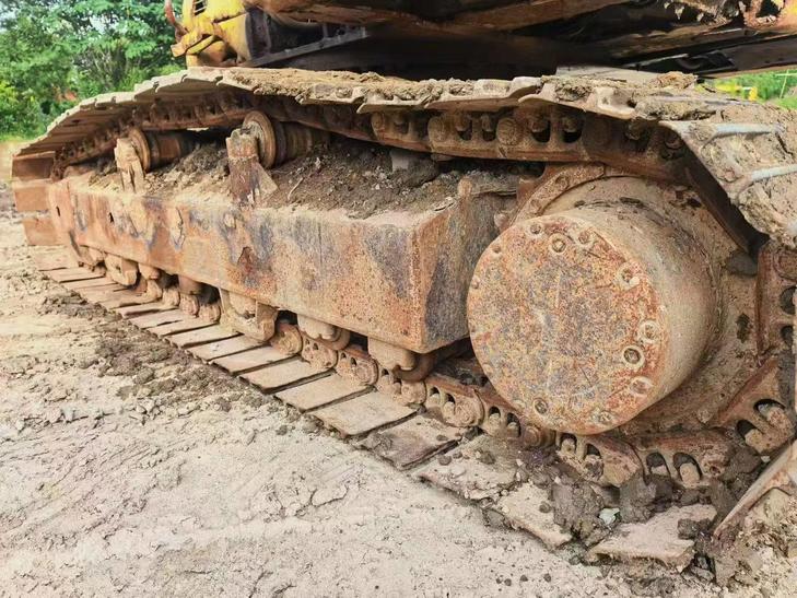 Buy Komatsu PC200 Used Excavator / 1